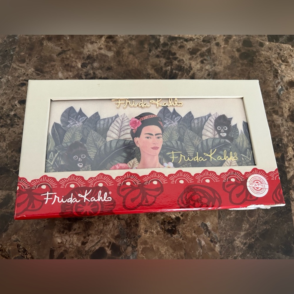 Beautiful wallet: Original Frida Kahlo $30
